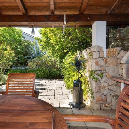 Apartment Portapisana Just 50M From The Beach Кърк Екстериор снимка