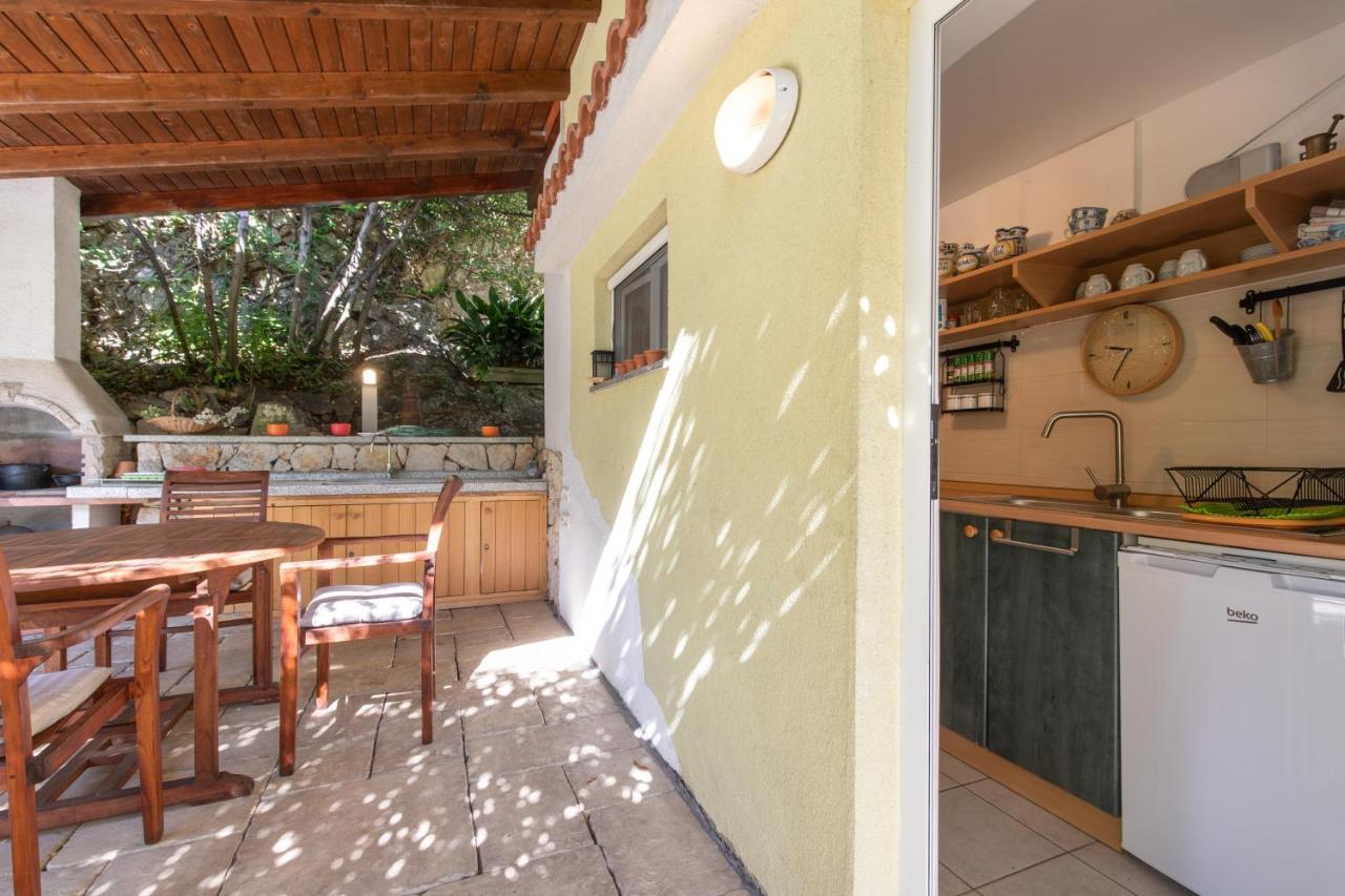Apartment Portapisana Just 50M From The Beach Кърк Екстериор снимка