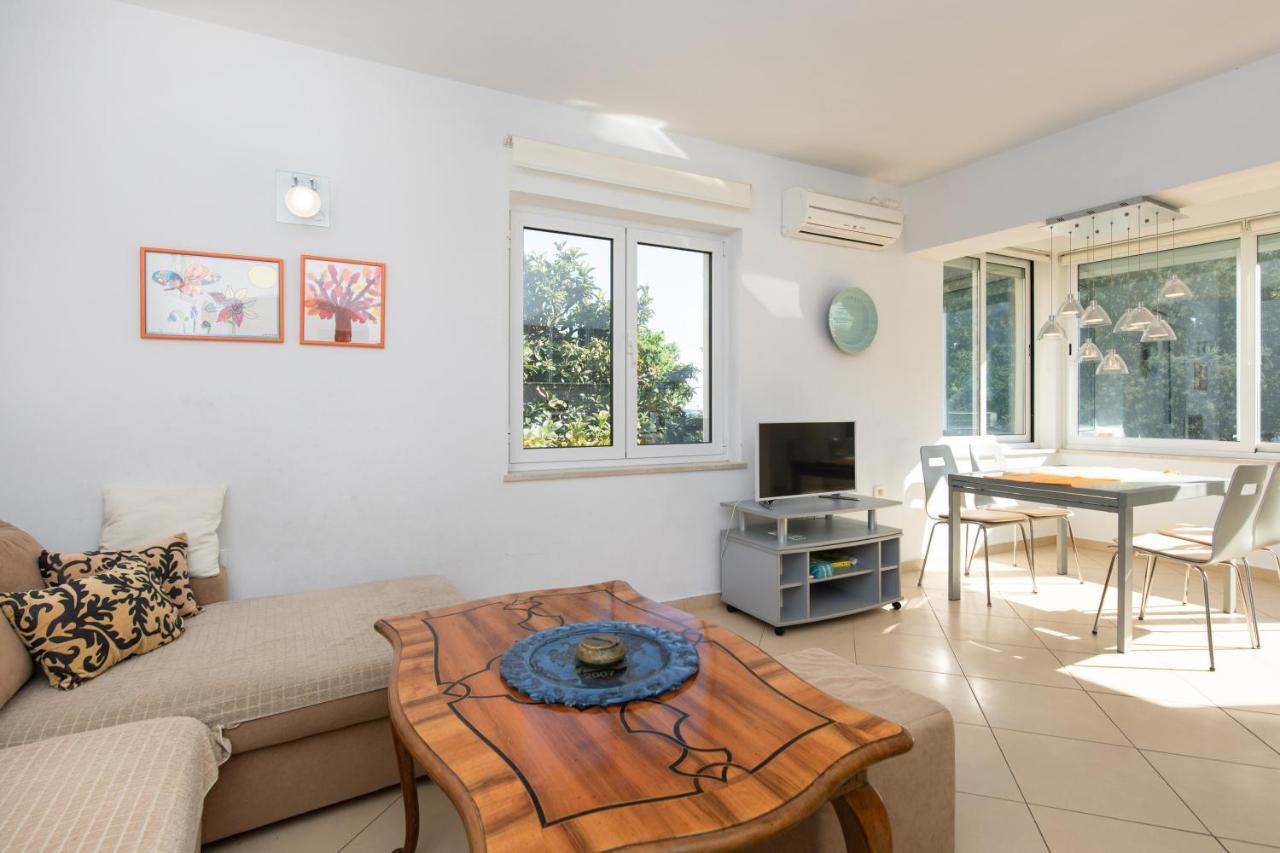 Apartment Portapisana Just 50M From The Beach Кърк Екстериор снимка
