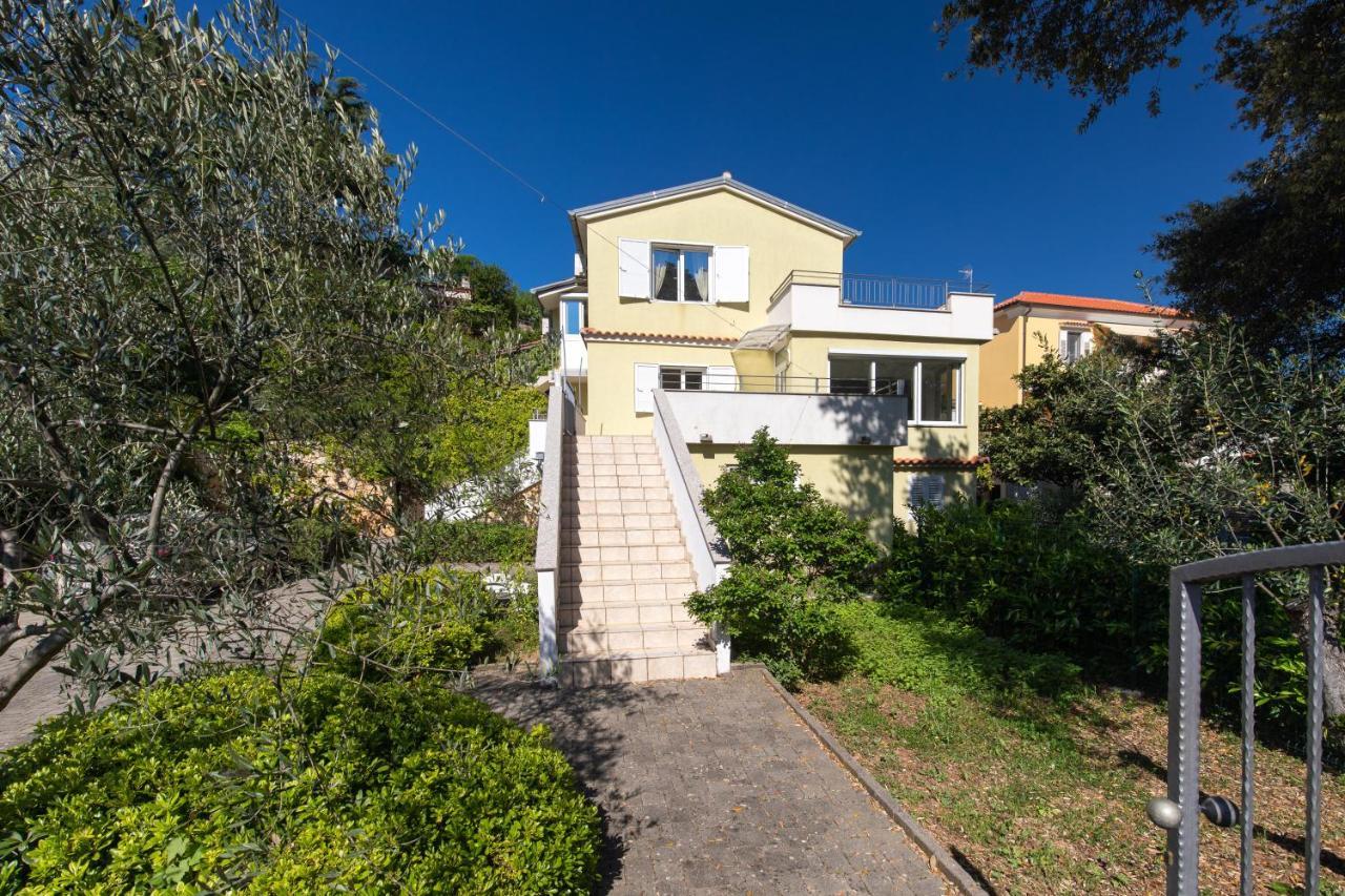 Apartment Portapisana Just 50M From The Beach Кърк Екстериор снимка